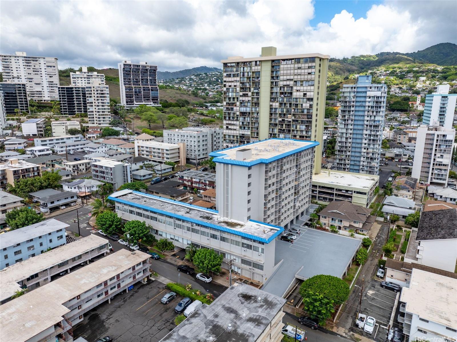 ハワイ不動産物件｜1535 Pensacola Street #910, Honolulu HI 96822