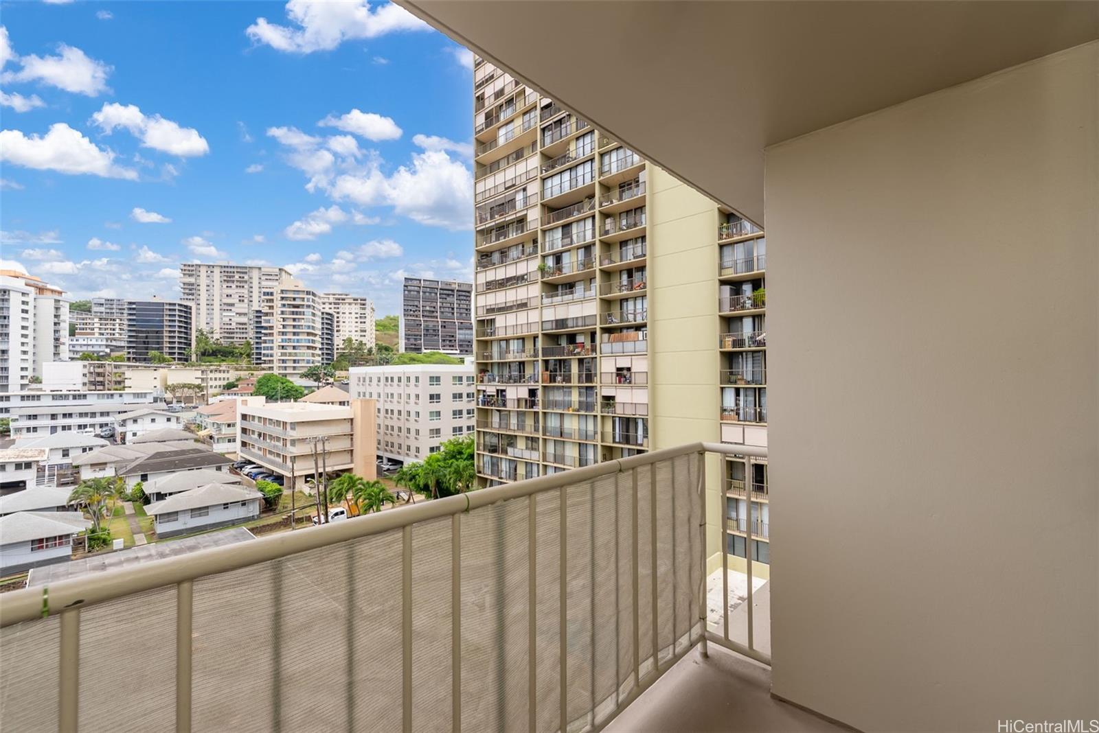 ハワイ不動産物件｜1535 Pensacola Street #910, Honolulu HI 96822