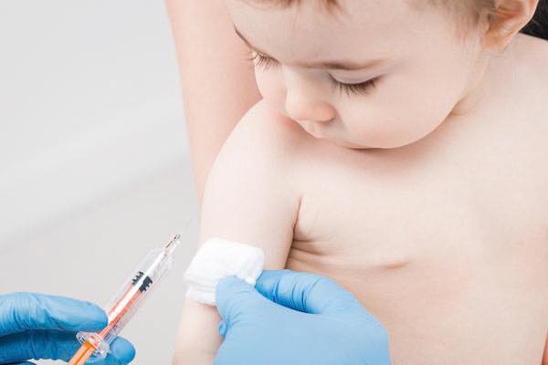 ハワイ　予防接種　小児科