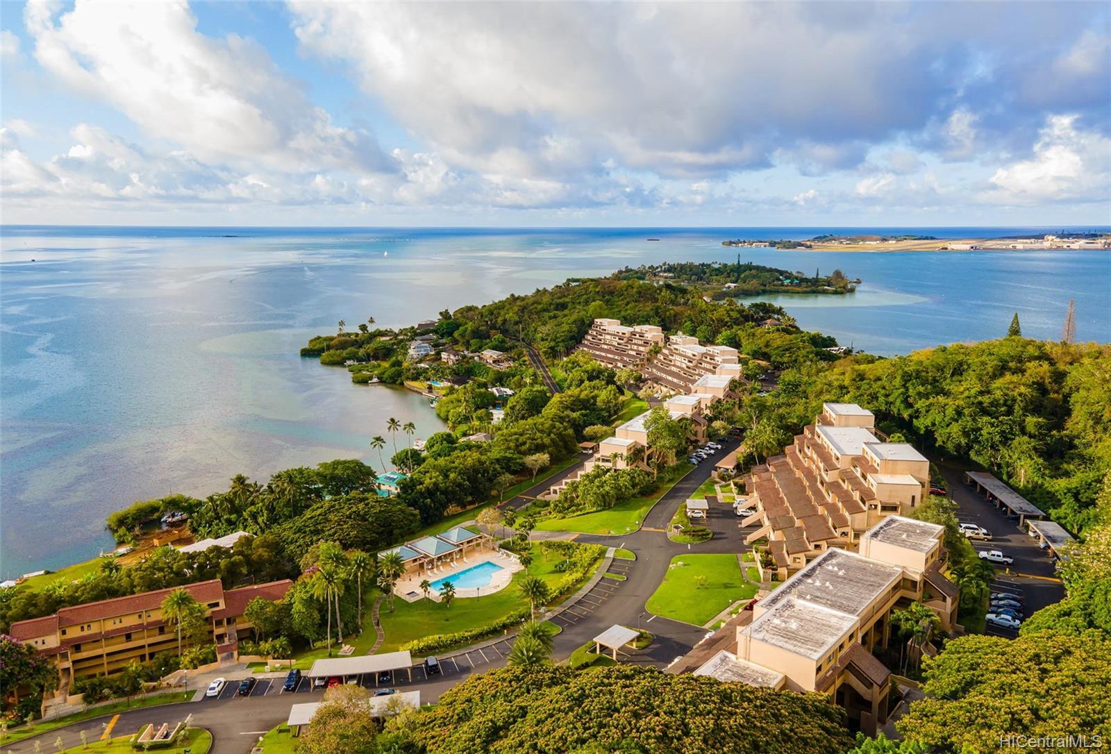 ハワイ不動産販売情報、カネオヘの海と山が見渡せる「ポハケアポイント」の素敵な3ベッドルーム物件