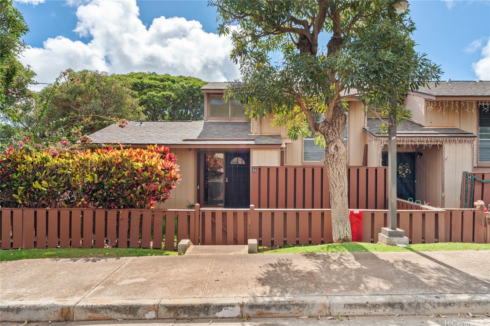 ハワイ不動産物件|92-1032 Makakilo Drive #35, Kapolei HI 96707|ハワイに住むネット ハワイ不動産物件|92-1032 Makakilo Drive #35, Kapolei HI 96707|ハワイに住むネット