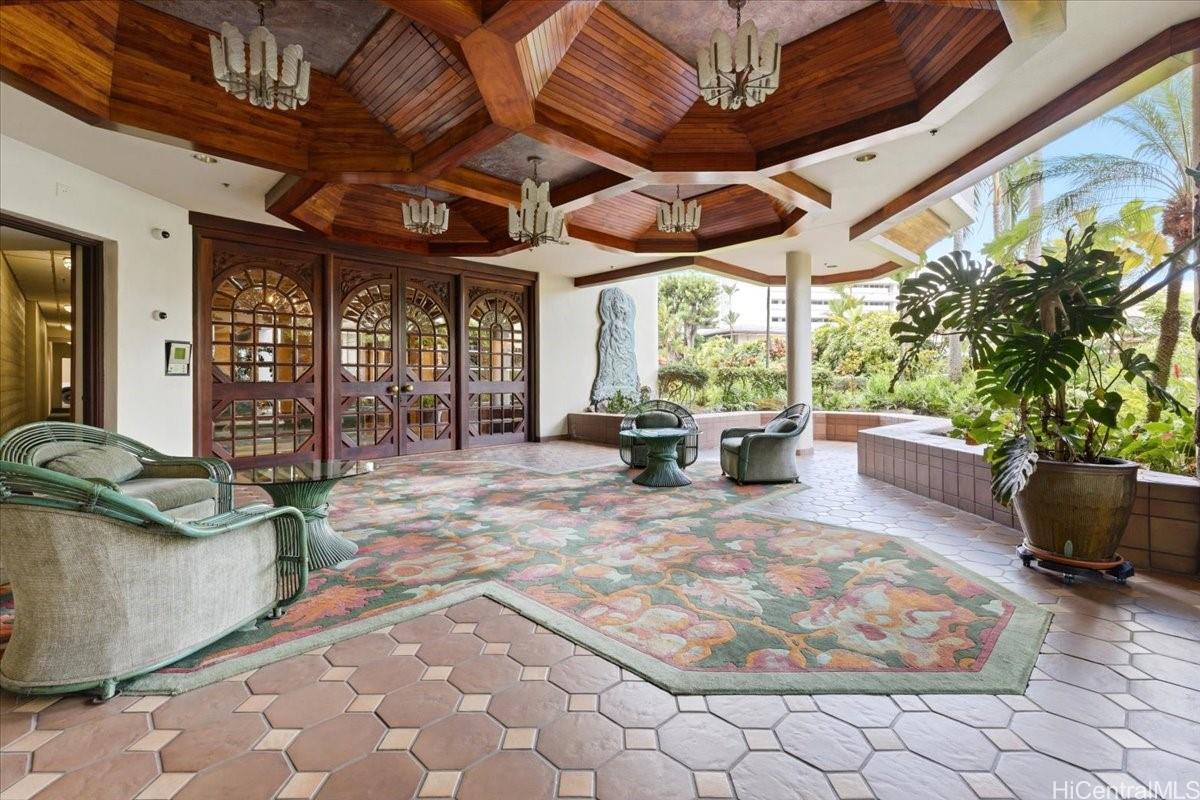 ハワイ不動産物件｜1525 Wilder Avenue #405, Honolulu HI 96822