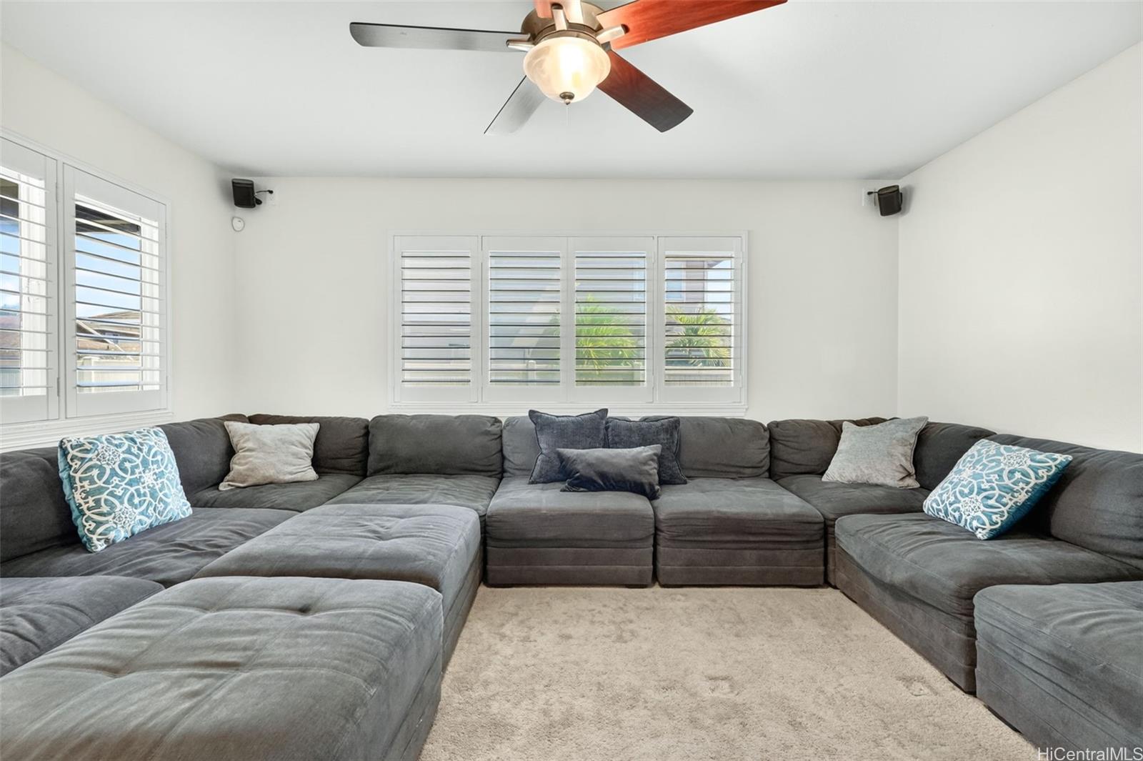 ハワイ不動産物件｜91-1141 Kealiiahonui Street, Kapolei HI 96707