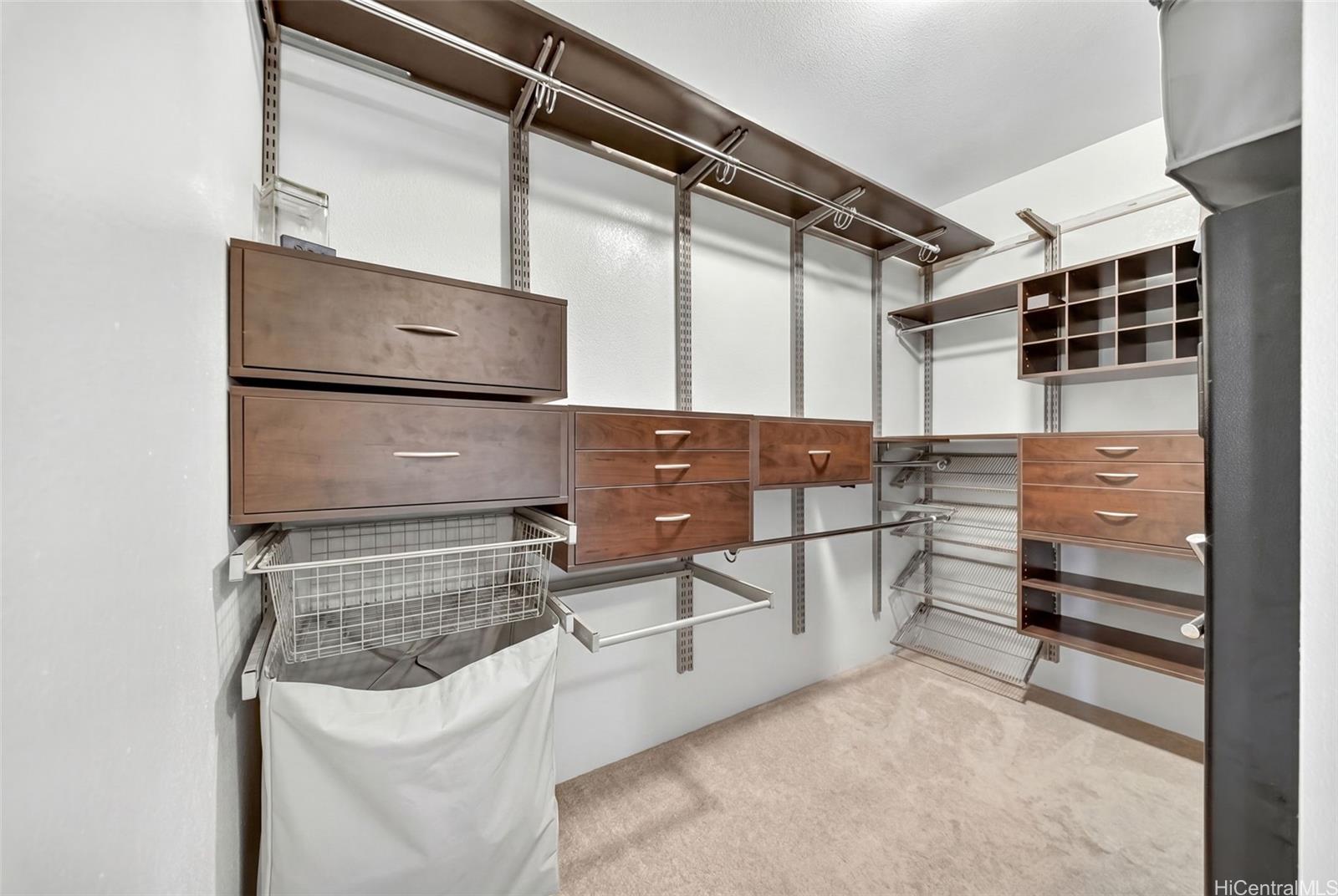 ハワイ不動産物件｜91-1141 Kealiiahonui Street, Kapolei HI 96707