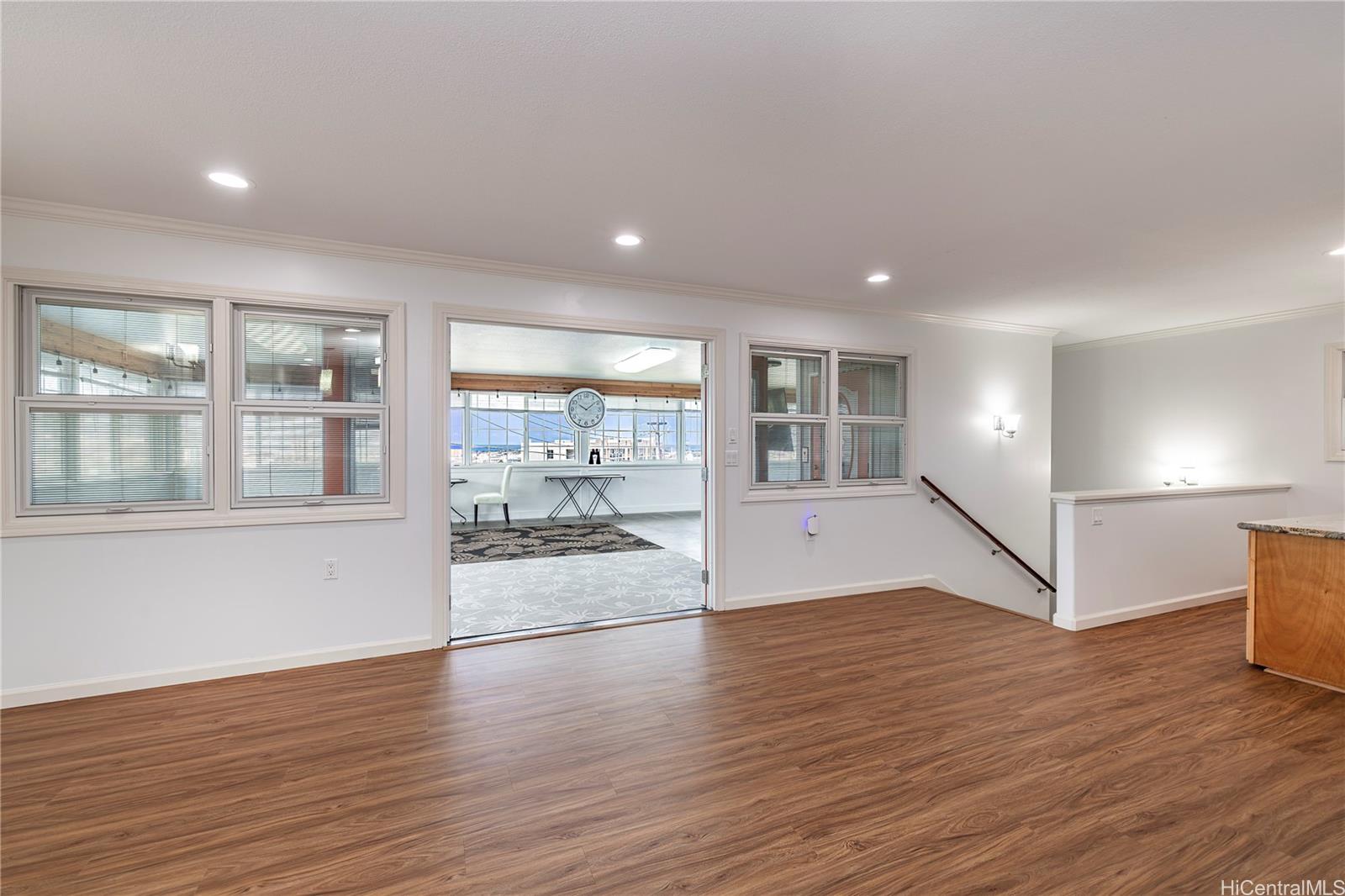 ハワイ不動産物件｜1118 Hala Drive, Honolulu HI 96817｜ハワイに住む