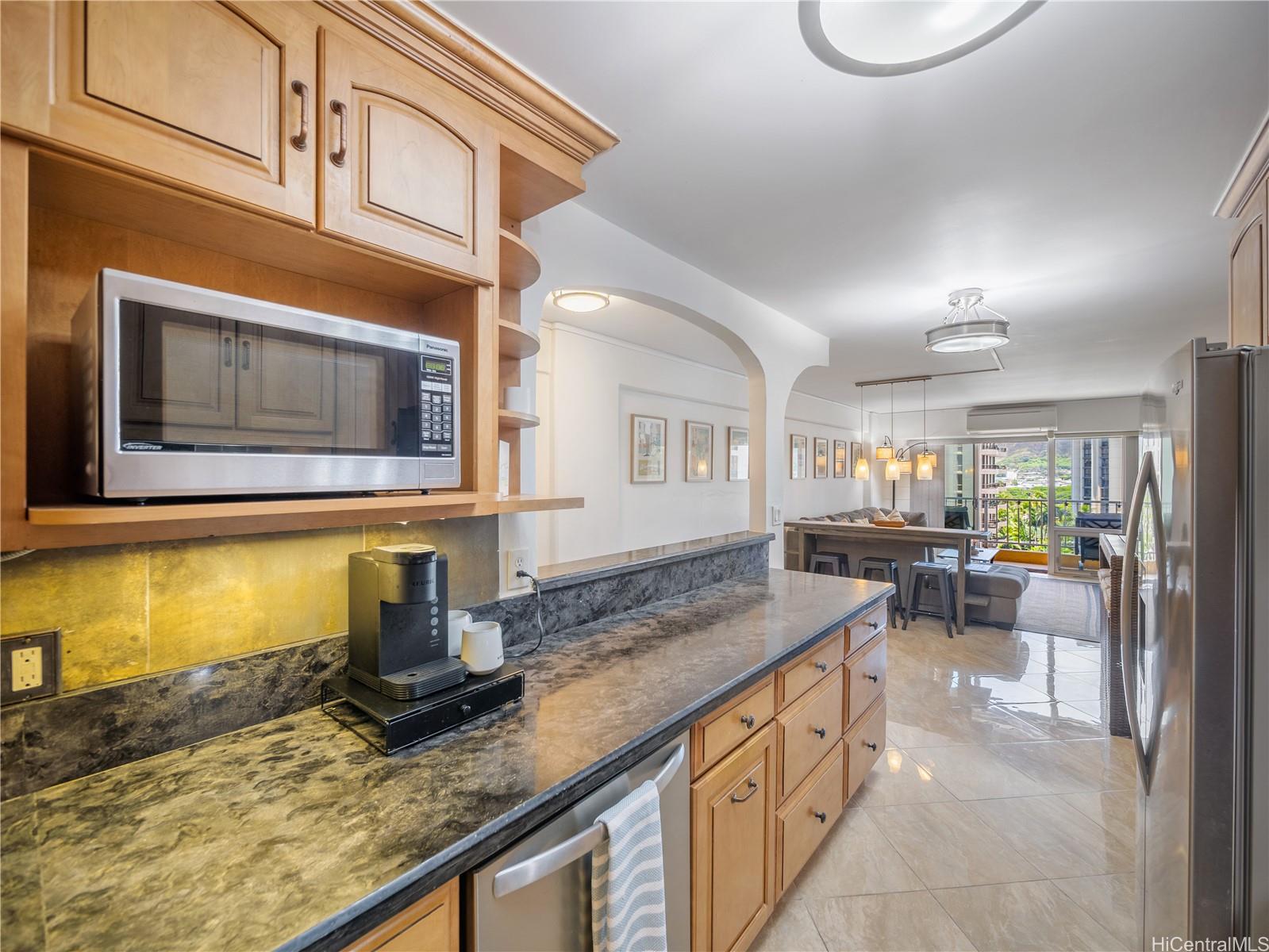 ハワイ不動産物件｜303 Liliuokalani Avenue #1104, Honolulu HI 96815