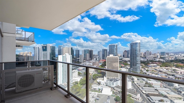 スカイアラモアナ　Sky Ala Moana