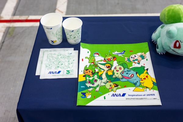 ANA「ポケモンジェット 緑」がホノルル初到着 ハワイ路線で就航